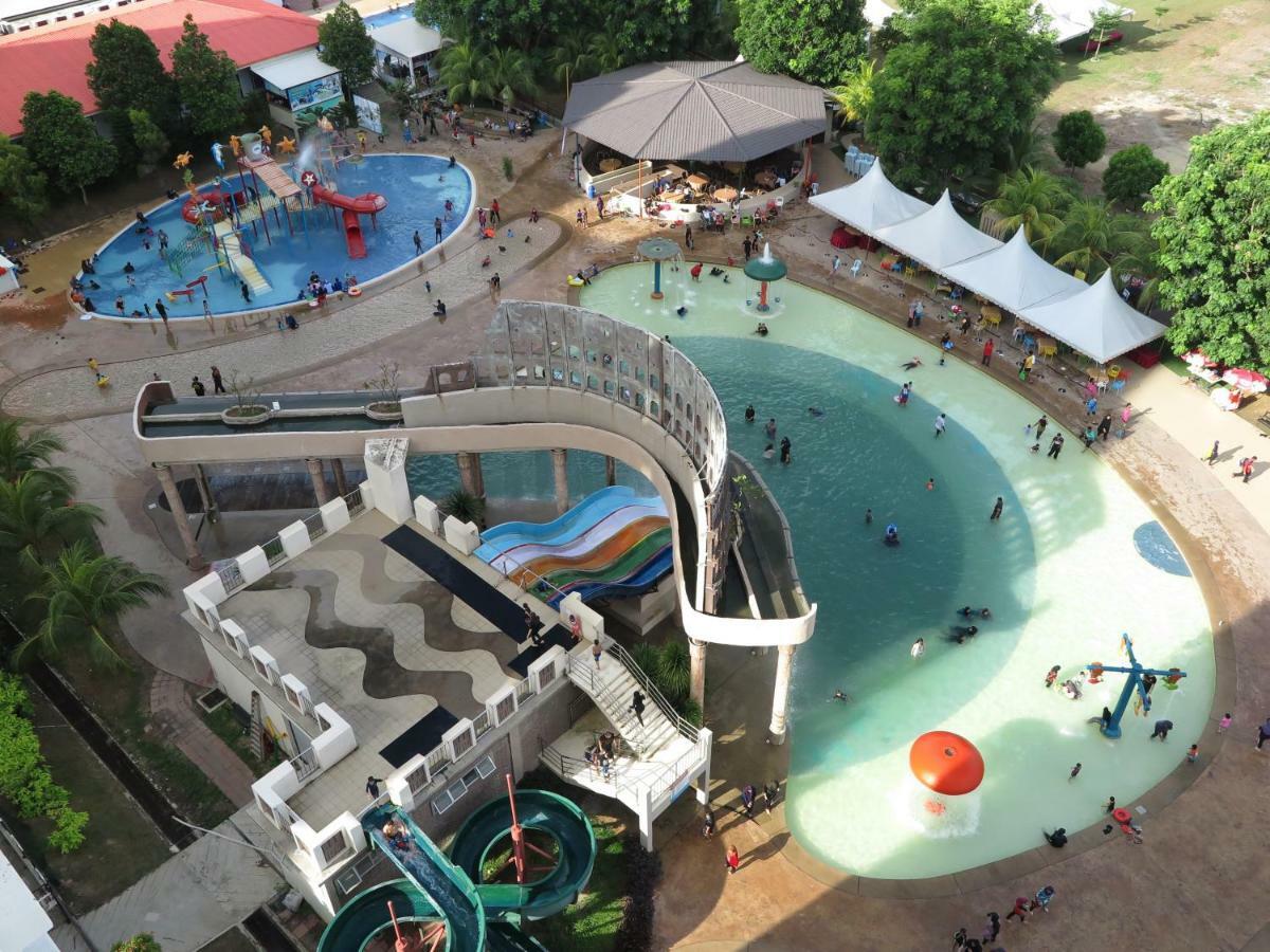 3 Bedrooms At Lagoon Park Resort Malacca Екстер'єр фото